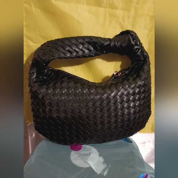 Women's Pu Leather Wooven Pattern Knot Shoulder Handbag - Picture 5 of 5